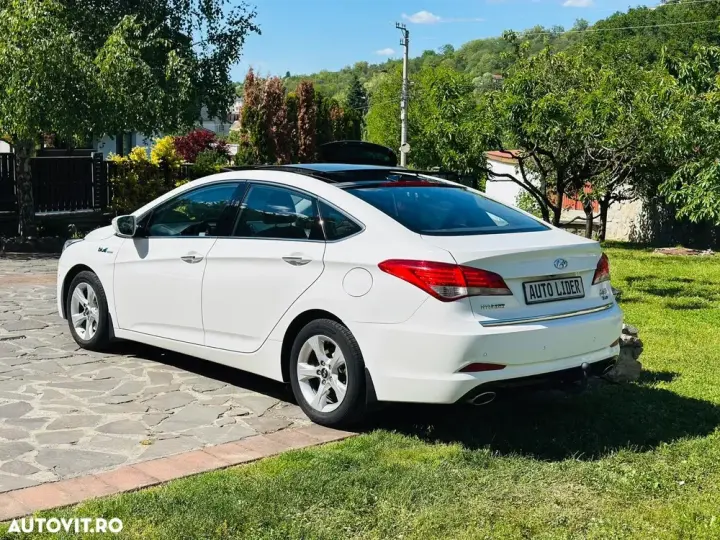 Hyundai i40 1.7 CRDI DPF Sedan Supreme+