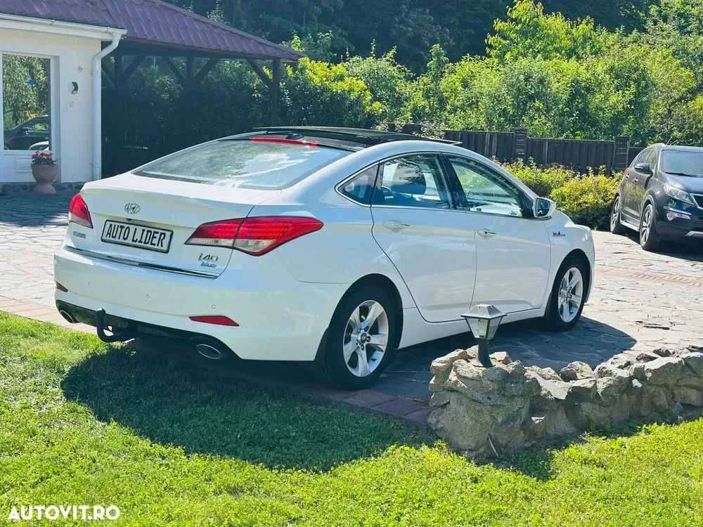 Hyundai i40 1.7 CRDI DPF Sedan Supreme+ — imagine 4