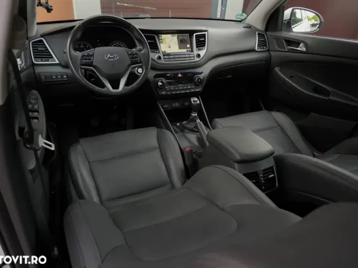 Hyundai Tucson III 2.0 CRDI 4WD Style