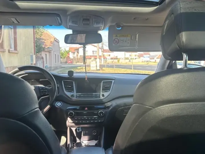 Hyundai Tucson III 2.0 CRDI 4WD 6AT Luxury+