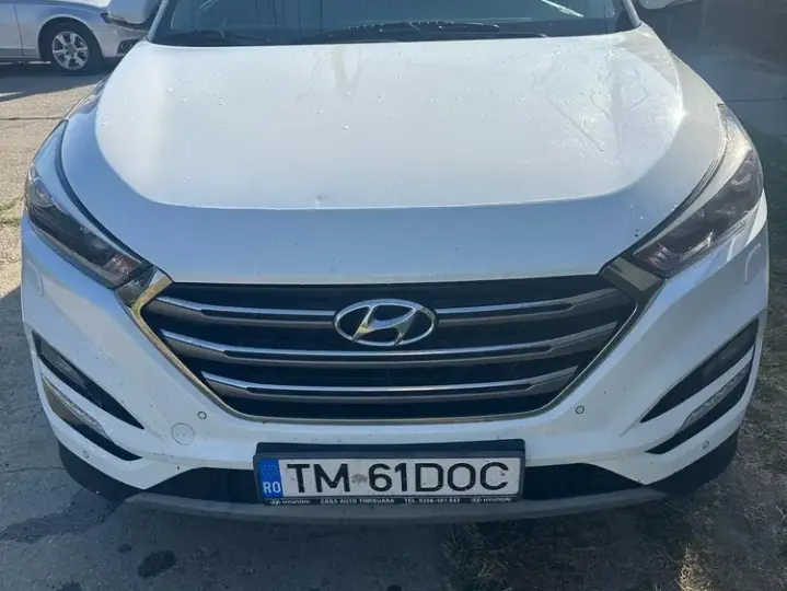 Hyundai Tucson III 2.0 CRDI 4WD 6AT Luxury+