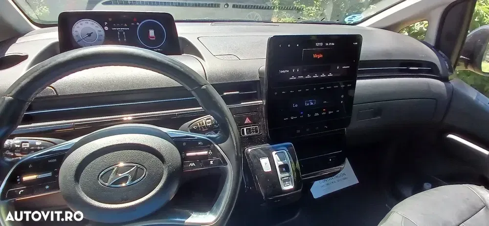 Hyundai Staria — imagine 2