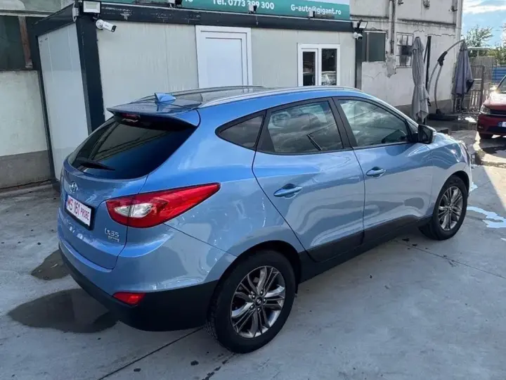 Hyundai ix35 1.7 CRDI 2WD blue Finale Silver