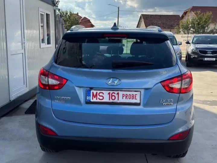 Hyundai ix35 1.7 CRDI 2WD blue Finale Silver
