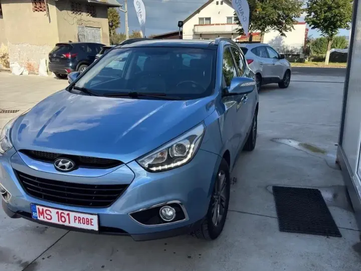 Hyundai ix35 1.7 CRDI 2WD blue Finale Silver