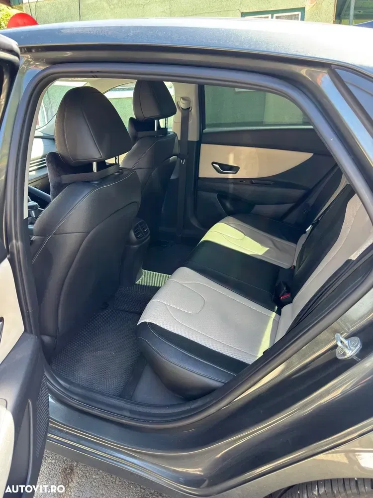 Hyundai Elantra VII 1.6 l 123 CP CVT Exclusive Navi — imagine 3
