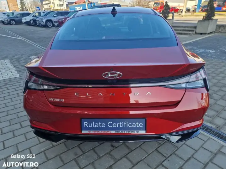 Hyundai Elantra VII 1.6 l 123 CP 6MT Highway