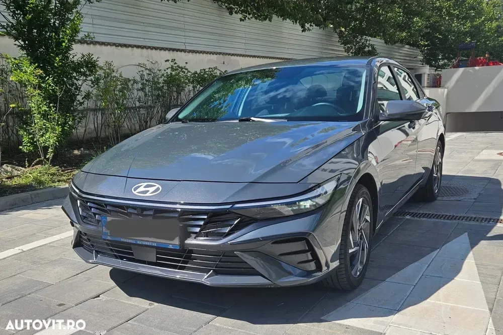 Hyundai Elantra VII 1.6 l 123 CP CVT Exclusive — imagine 2