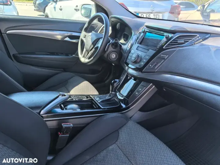 Hyundai i40 1.7 CRDI CW 7DCT Supreme+