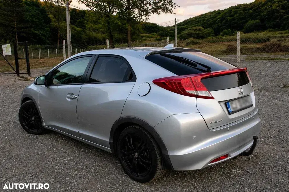 Honda Civic IX 1.8i Sport — imagine 5
