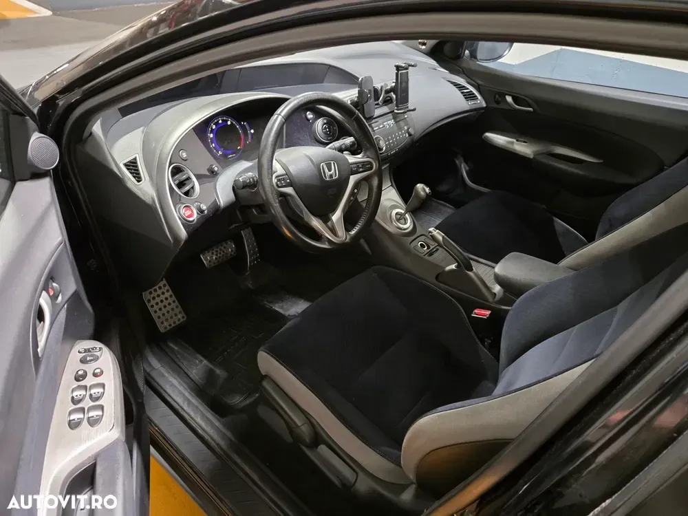 Honda Civic VIII 1.8i-VTEC i-SHIFT Type S — imagine 5