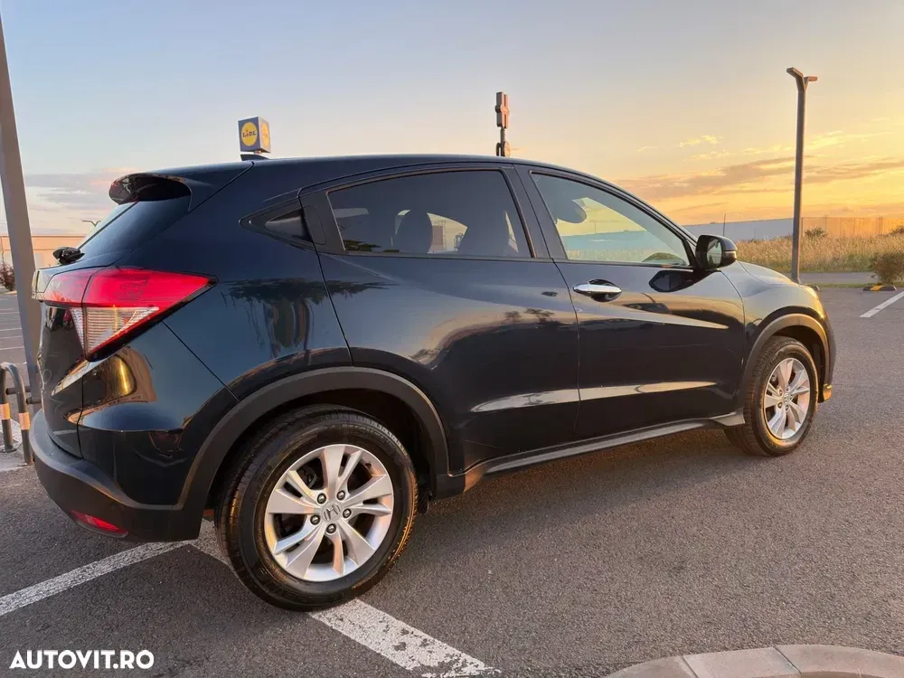 Honda HR-V 1.5 i-VTEC 4x2 CVT Elegance — imagine 4