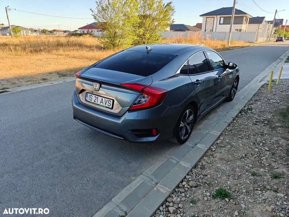 Honda Civic X — imagine 5