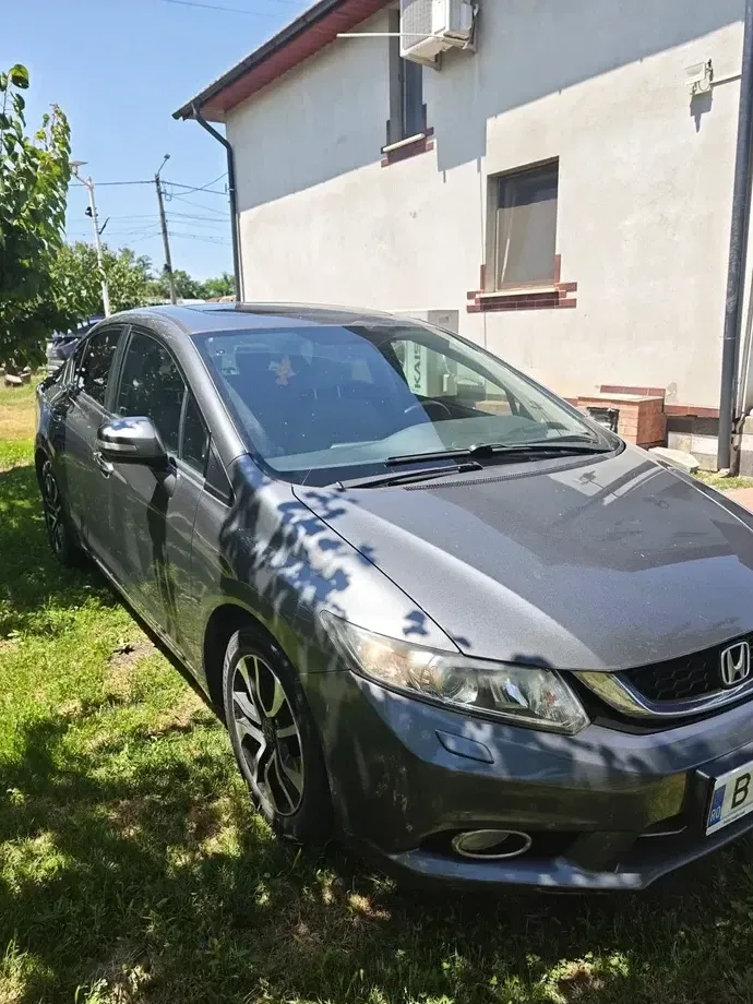Honda Civic — imagine 3