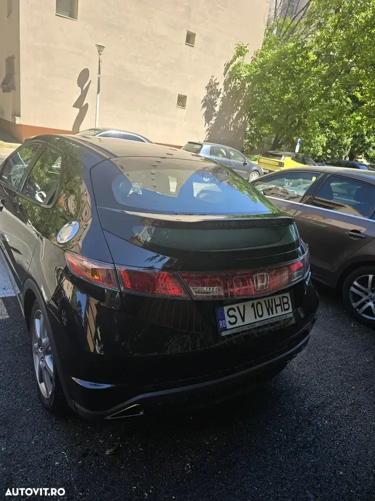 Honda Civic — imagine 5