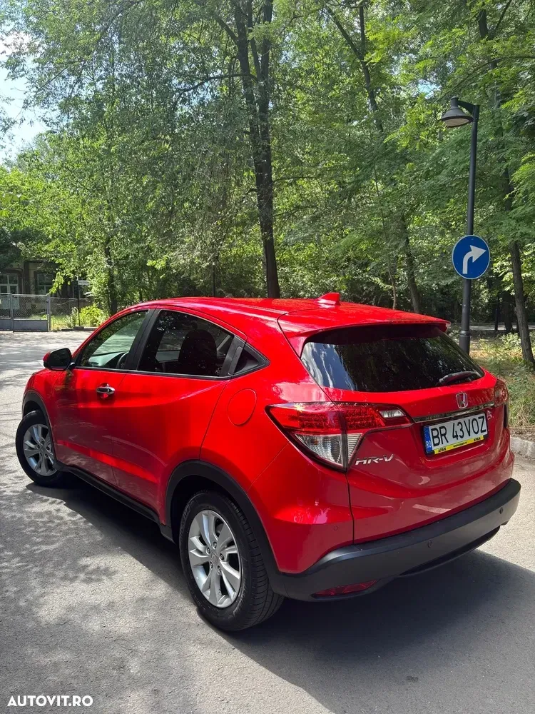 Honda HR-V 1.5 i-VTEC 4x2 CVT Elegance — imagine 3