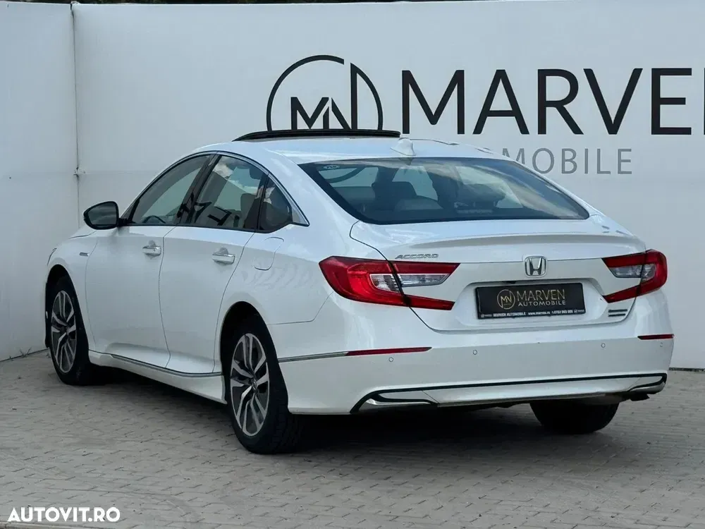 Honda Accord X — imagine 4