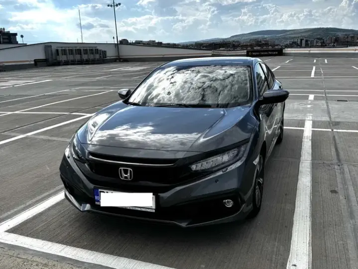 Honda Civic X 1.5 VTEC Turbo Elegance Navi