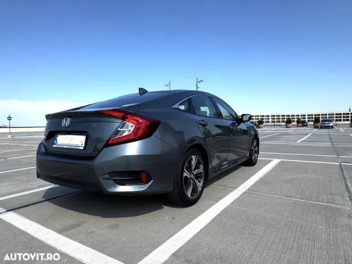 Honda Civic X 1.5 VTEC Turbo Elegance Navi
