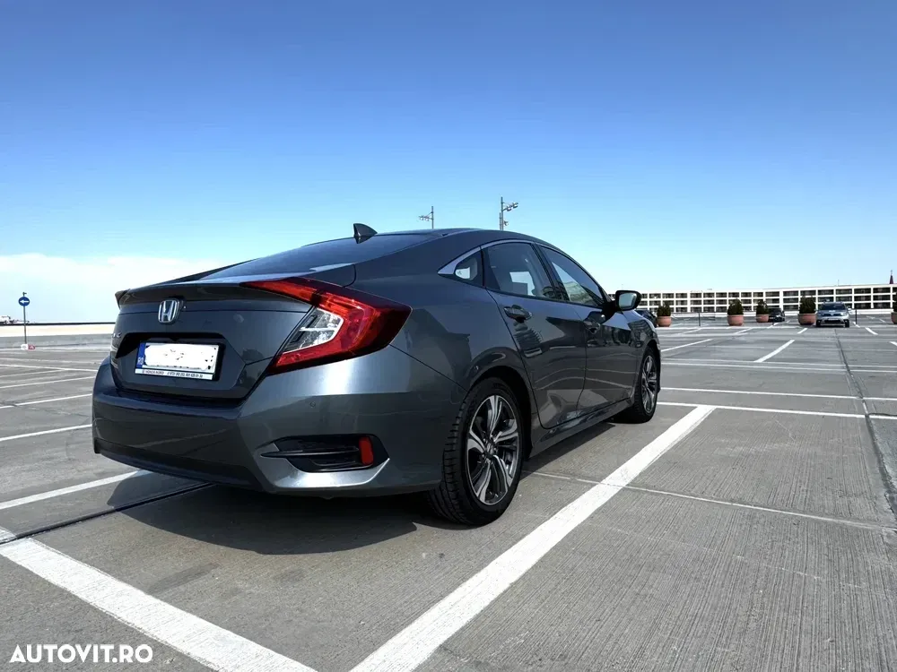 Honda Civic X 1.5 VTEC Turbo Elegance Navi — imagine 5