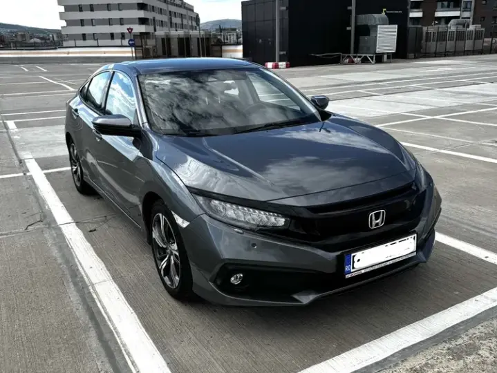 Honda Civic X 1.5 VTEC Turbo Elegance Navi