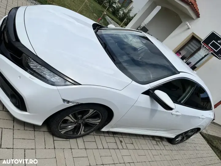 Honda Civic X 1.5 VTEC Turbo CVT Elegance Navi