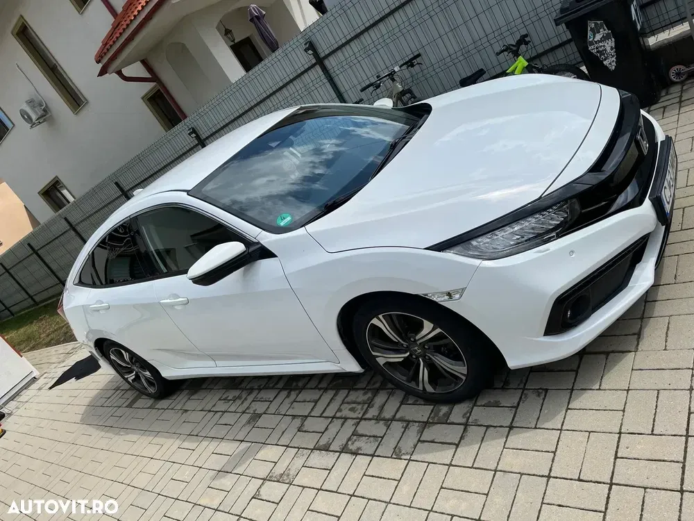 Honda Civic X 1.5 VTEC Turbo CVT Elegance Navi — imagine 3
