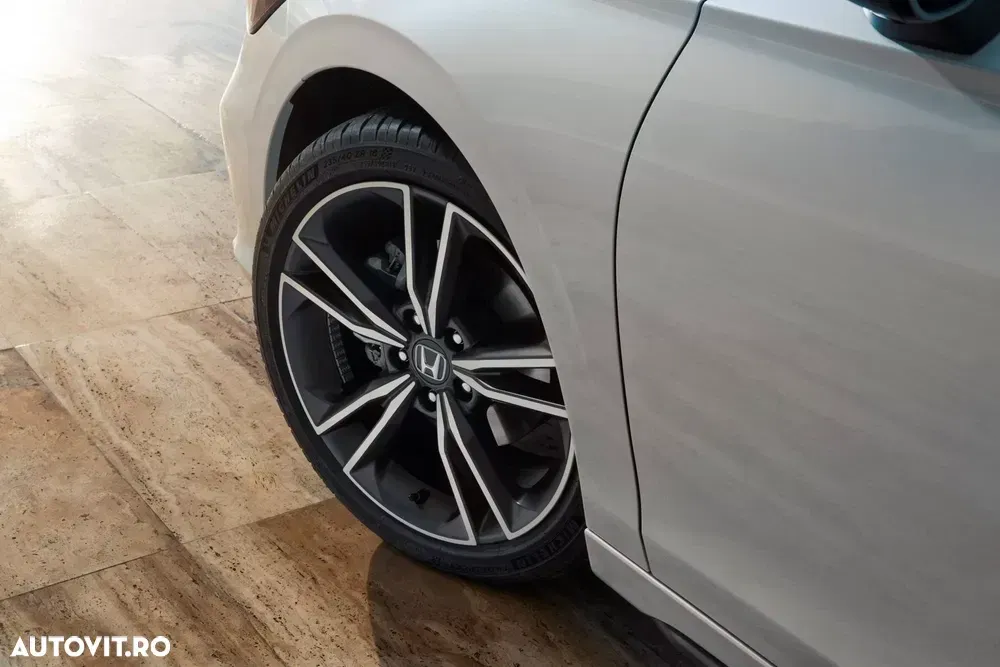 Honda Civic — imagine 5