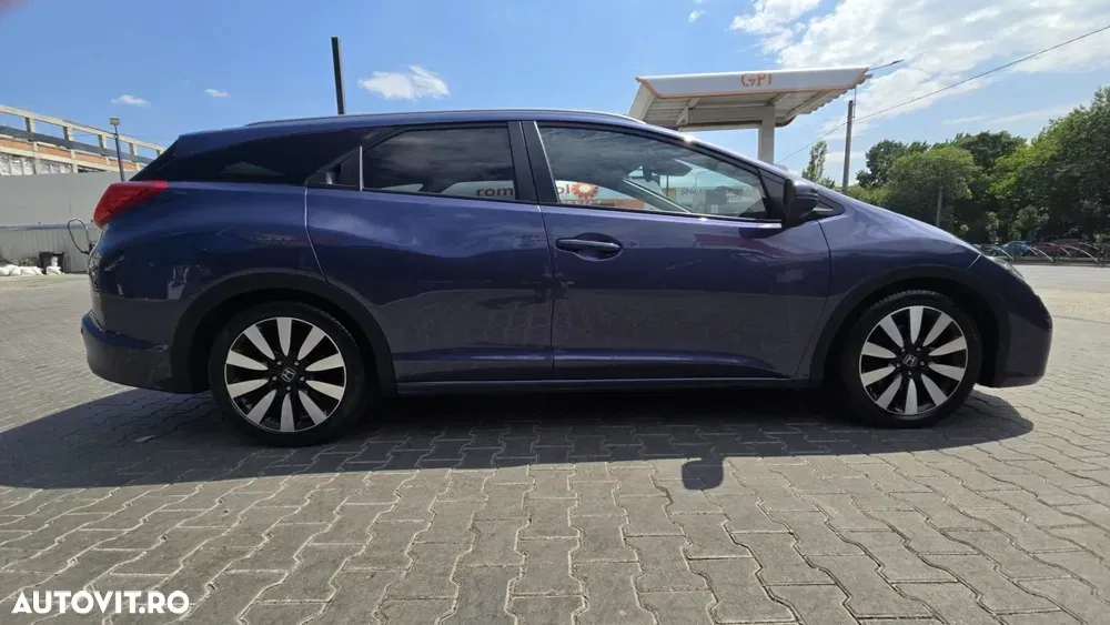 Honda Civic 1.8 i-VTEC MT Elegance Tech-Edition — imagine 3