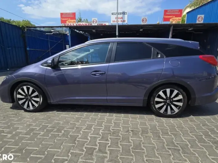 Honda Civic 1.8 i-VTEC MT Elegance Tech-Edition