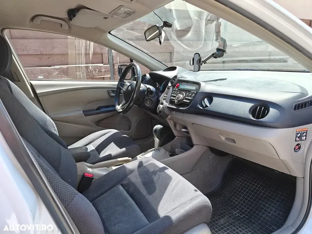 Honda Insight — imagine 6