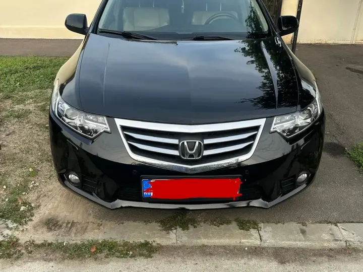Honda Accord VIII 2.0i MT Executive