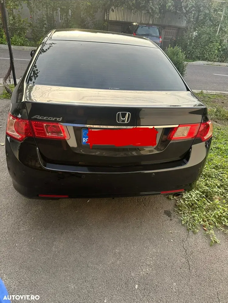 Honda Accord VIII 2.0i MT Executive — imagine 4