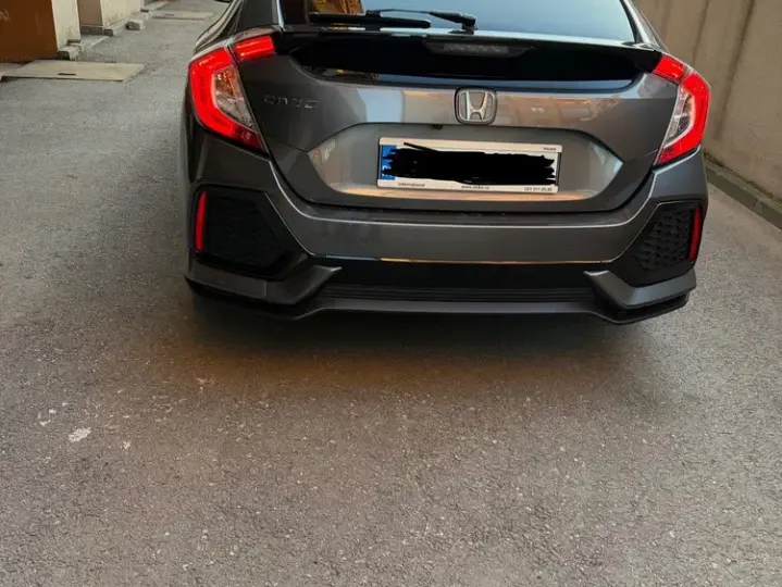 Honda Civic 1.0 VTEC Turbo Elegance Navi