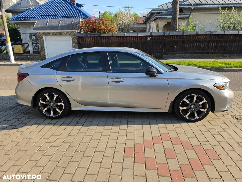 Honda Civic XI 2.0 e:HEV E-CVT Advance — imagine 2