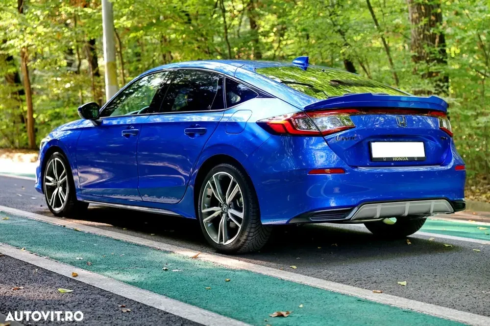 Honda Civic XI 2.0 e:HEV E-CVT Advance — imagine 3