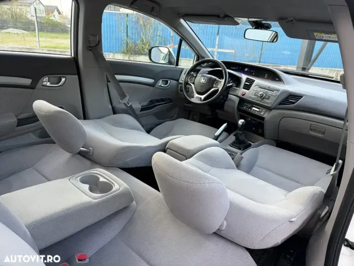 Honda Civic IX 1.8 MT LS