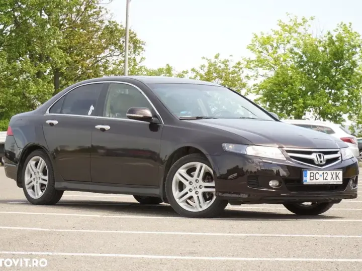 Honda Accord VII 2.0i Exec