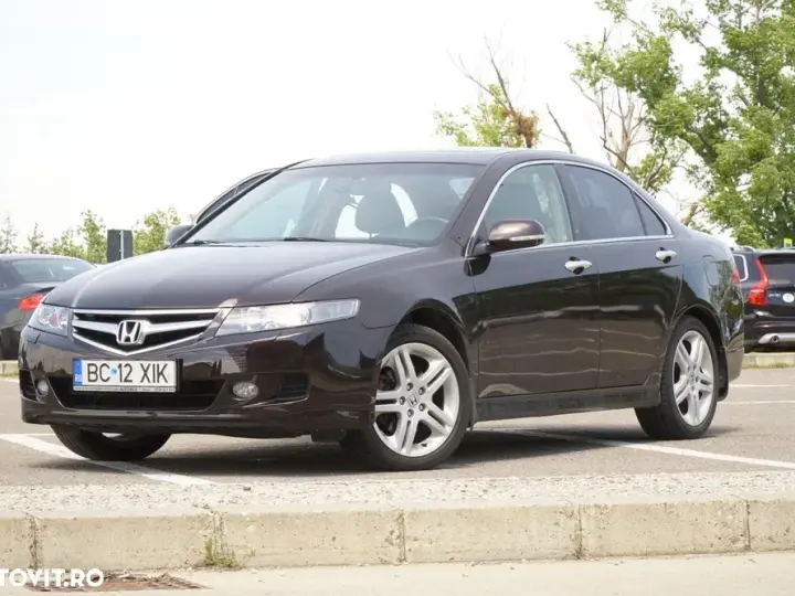 Honda Accord VII 2.0i Exec