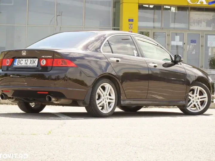 Honda Accord VII 2.0i Exec