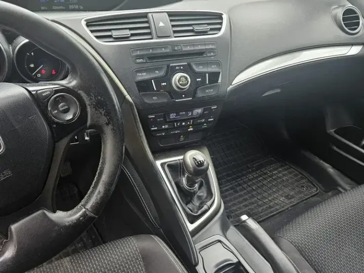 Honda Civic 1.6 i-DTEC MT Elegance