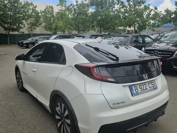 Honda Civic 1.6 i-DTEC MT Elegance