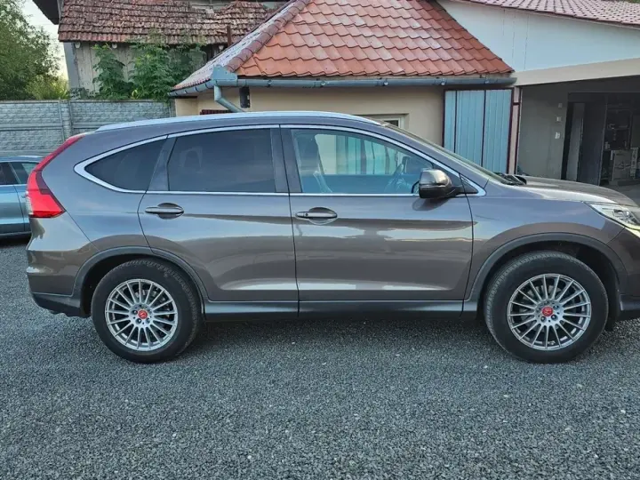 Honda CR-V 1.6 A/T 4WD Sensing Executive