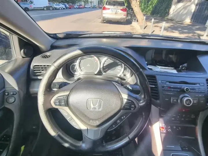 Honda Accord VIII 2.2 i-DTEC Elegance
