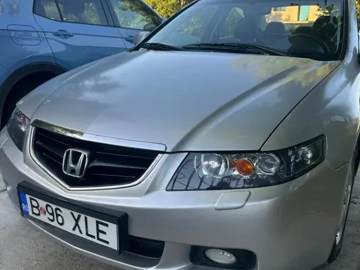 Honda Accord 2.0 i 4 Door