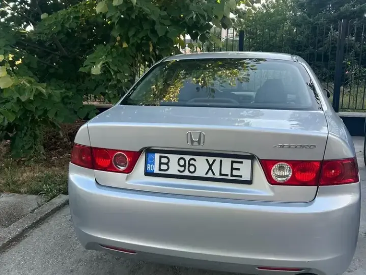 Honda Accord 2.0 i 4 Door