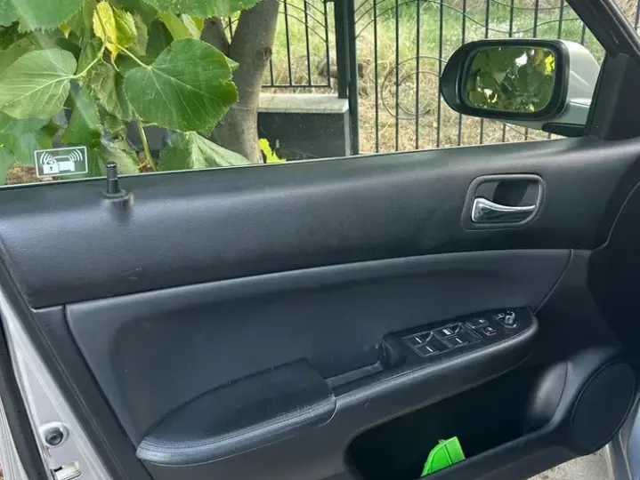 Honda Accord 2.0 i 4 Door