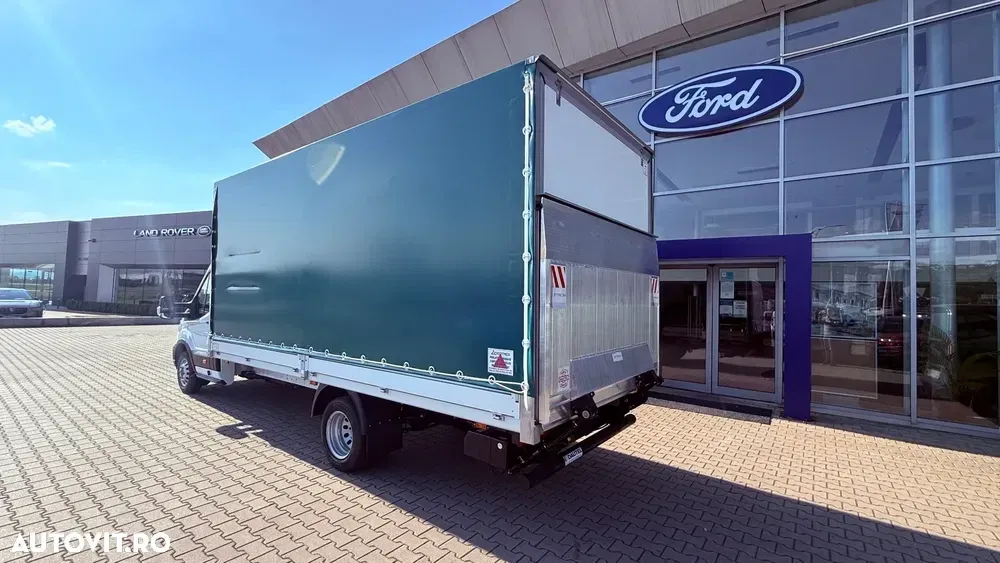Ford Transit — imagine 4