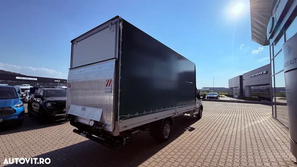 Ford Transit — imagine 5