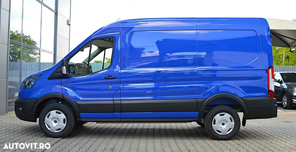 Ford E-TRANSIT L2H2 3500KG N1 — imagine 5